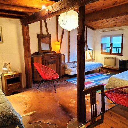 La Maison Sous Le Chateau Montsegur Ruang foto