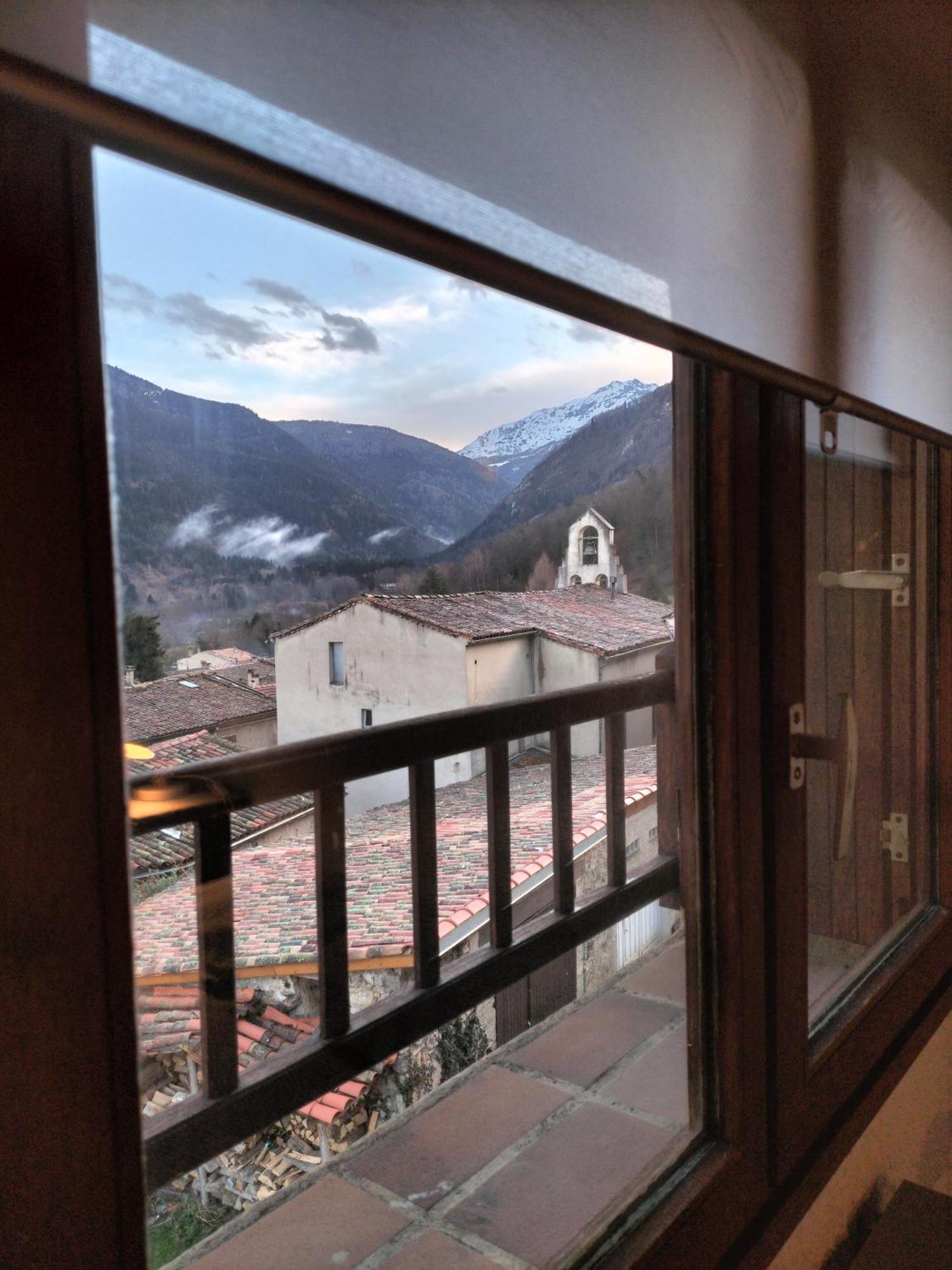 La Maison Sous Le Chateau Montsegur Ruang foto